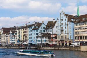 3 in 1: Zurich Walking Tour - Cruise on the Lake - Cable Car Ride to Felsenegg - Start point at the Swiss National Museum: why that’s a smart choice