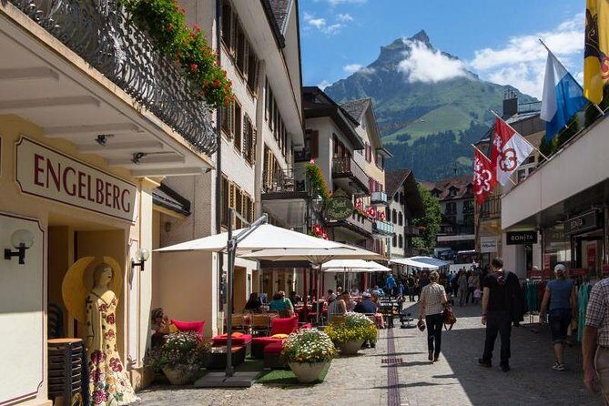 Day Trip to Engelberg from Zurich with visit of Lucerne - Luzern Altstadt: Chapel Bridge, Town Hall, and a reality check on timing