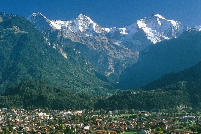 Eiger and Jungfrau Glacier Panorama Tour from Zurich - Lauterbrunnen to Kleine Scheidegg: Switching to the Rail Up