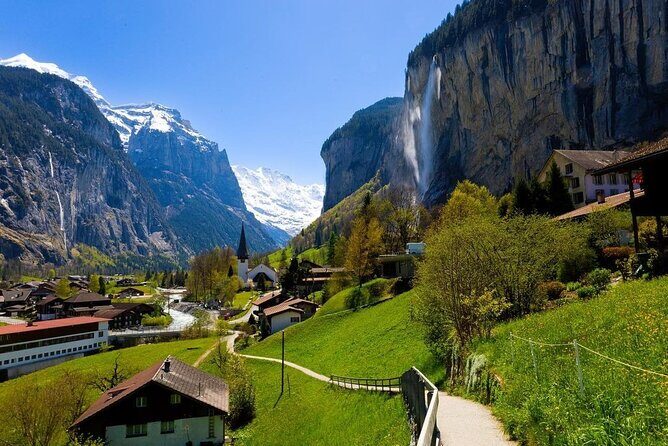 Grindelwald, Lauterbrunnen Lungern Interlaken Semi-Private - Stop 1 in Zurich: pickup plus a quick viewpoint break at Owi Land