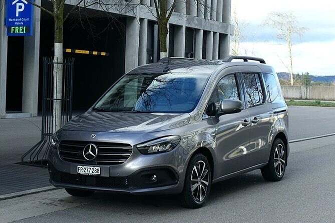 Private Arrival Transfer: from Zurich Airport to Bern City - Vehicle size and group fit