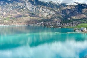 Private Luxury Tour of Switzerland - Giessbach Falls and Lake Brienz: waterfalls with a lake view