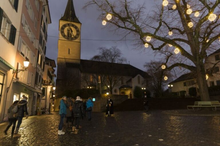 Walking Tour with the Night Watchman - Meeting at Lindenhof and settling into the pace