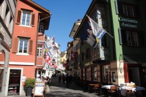 Zurich 360° City Walk Tour Including Hidden Spots - Bahnhofstrasse and the Museum-Grade Streets Around It