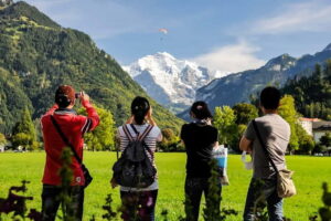 Zurich: Day Trip to Grindelwald, Interlaken & Lauterbrunnen - The Bernese Oberland Drive: Getting the Mountain Feeling Before You Arrive