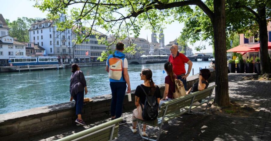 Zurich: Highlights Walking Tour with a Local Guide - Quaibrücke: A Landmark You Can Re-Spot Later