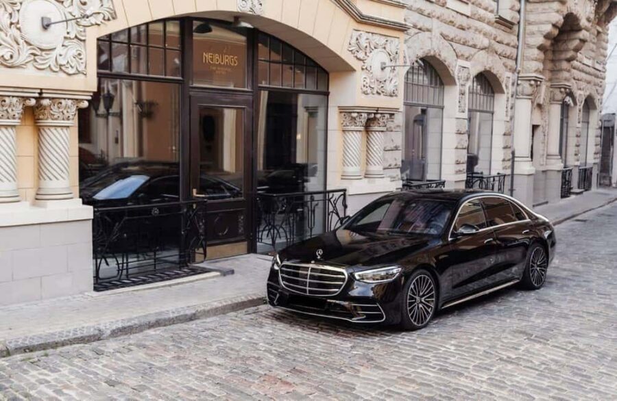 Zurich: Lindt Home of Chocolate Museum Ticket & Transfer - Driver service matters more than you expect
