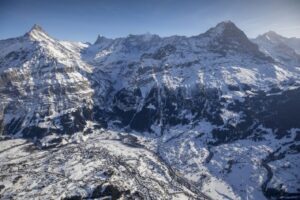 Zurich/Lucerne: Swiss Ski Experience in the Jungfrau Region - Getting out of Zurich or Lucerne: coach travel with real context