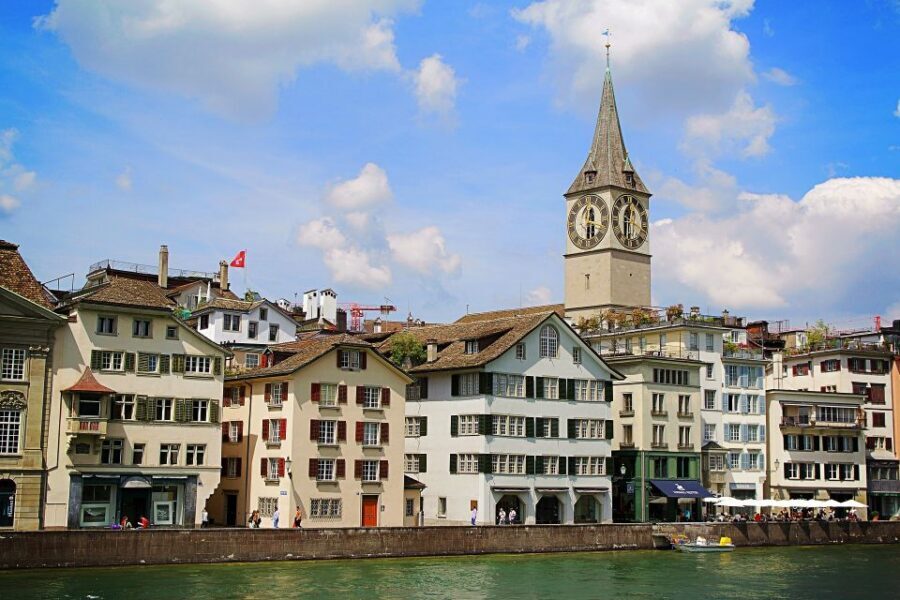 Zurich - Old Town Private Walking Tour - Grossmünster First: Twin Towers and Church Tales